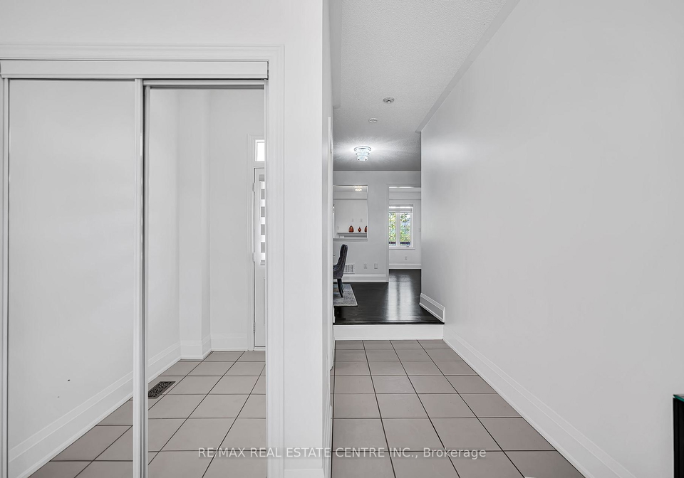 425-bussel-crescent-milton-ontario-w12484189