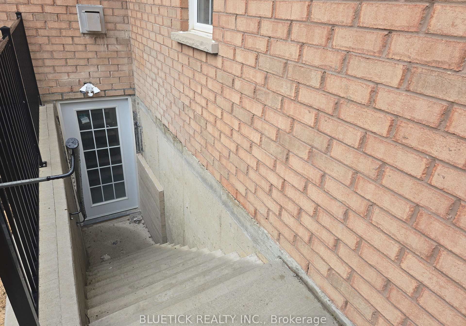 3-bridgend-crescent-brampton-ontario-w12484261