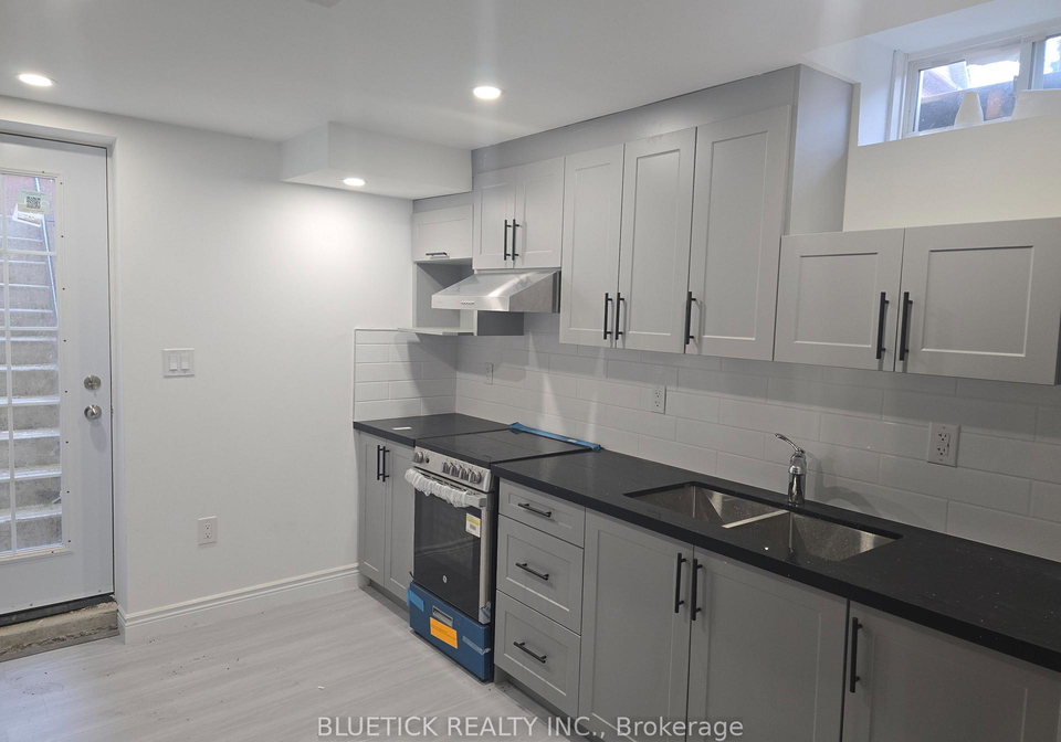 3-bridgend-crescent-brampton-ontario-w12484261