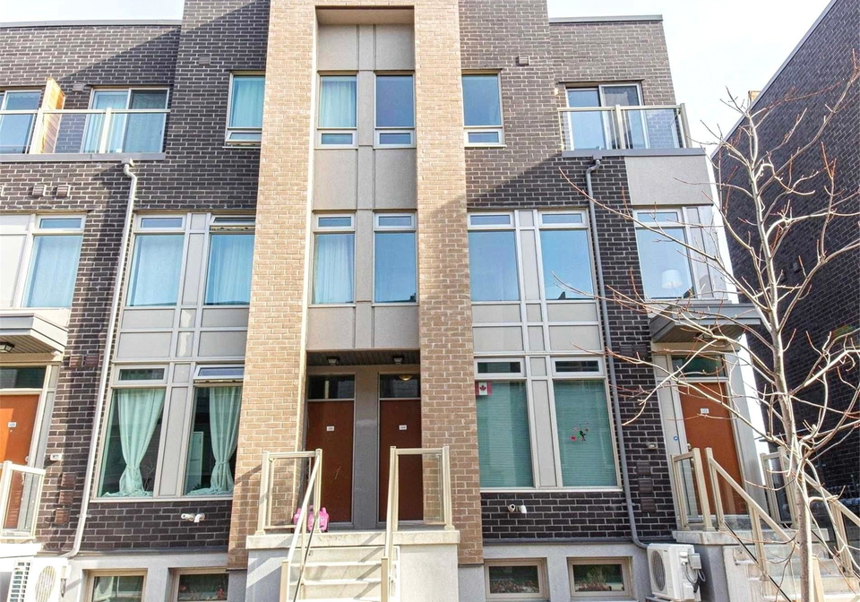 19-applewood-lane-etobicoke-ontario-w12484321