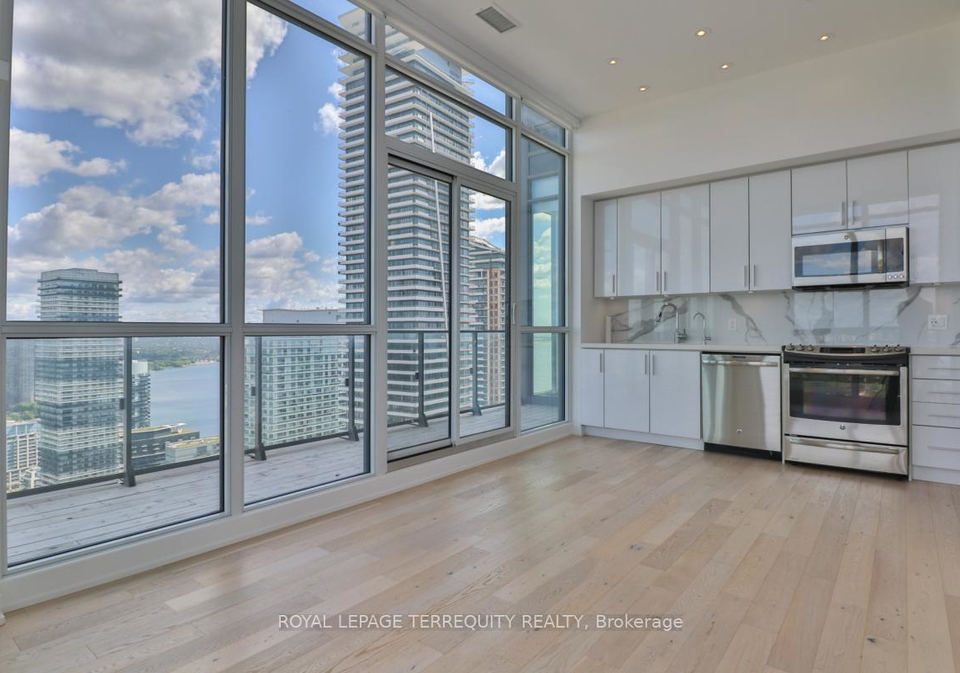 2200-lake-shore-boulevard-w-etobicoke-ontario-w12484411
