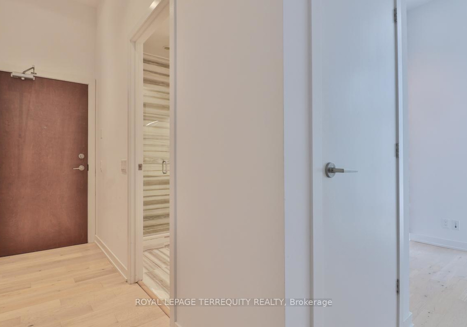 2200-lake-shore-boulevard-w-etobicoke-ontario-w12484411