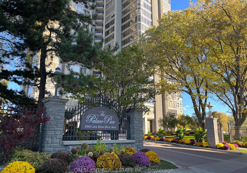2045-lake-shore-boulevard-w-etobicoke-ontario-w12484995