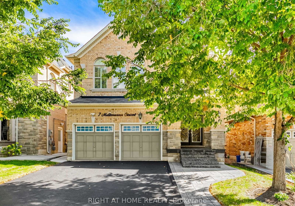 7-mediterranean-crescent-brampton-ontario-w12485431