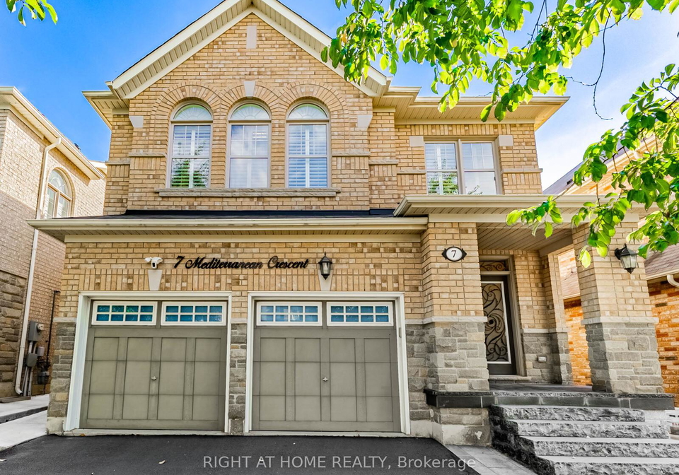 7-mediterranean-crescent-brampton-ontario-w12485431