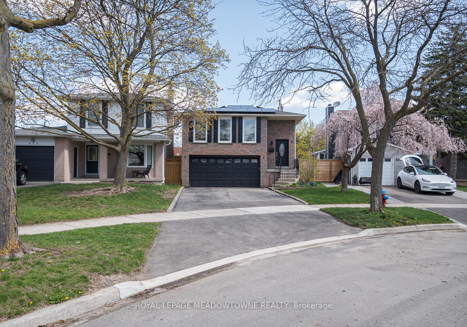 611-beaver-court-milton-ontario-w12485467