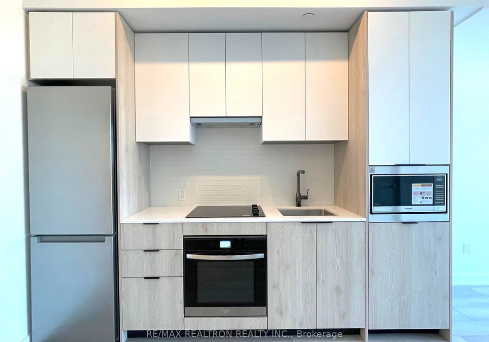 1007-the-queensway-etobicoke-ontario-w12485548