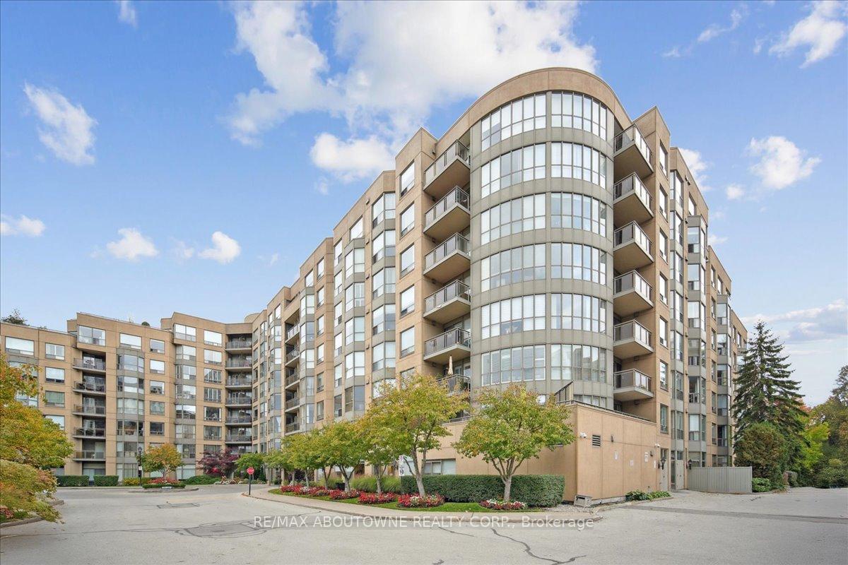 2511-lakeshore-road-w-oakville-ontario-w12485643
