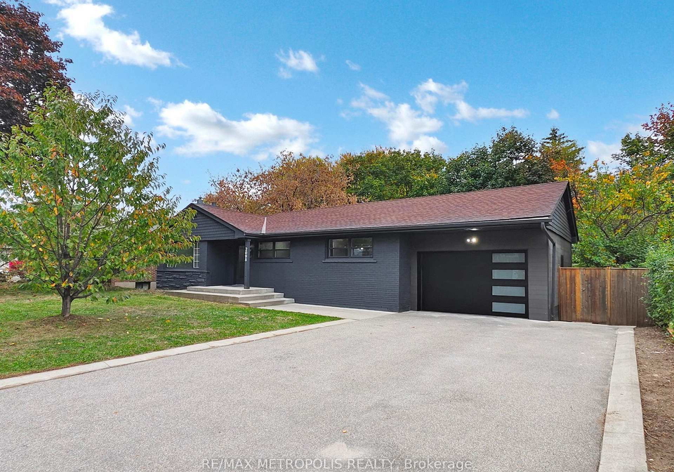 2098-maplewood-drive-burlington-ontario-w12486018