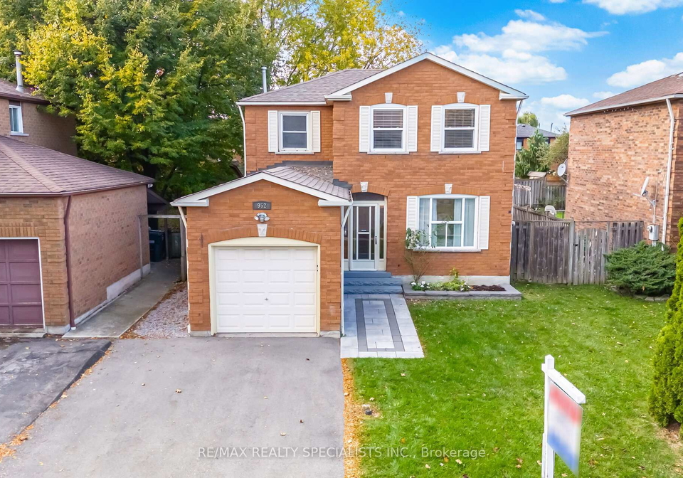 952-ceremonial-drive-mississauga-ontario-w12486100