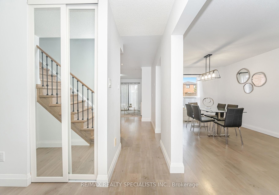 952-ceremonial-drive-mississauga-ontario-w12486100