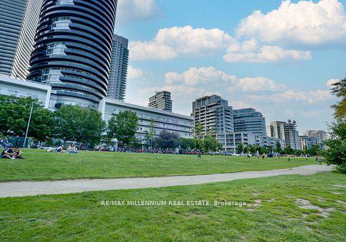 56-annie-craig-drive-etobicoke-ontario-w12486286