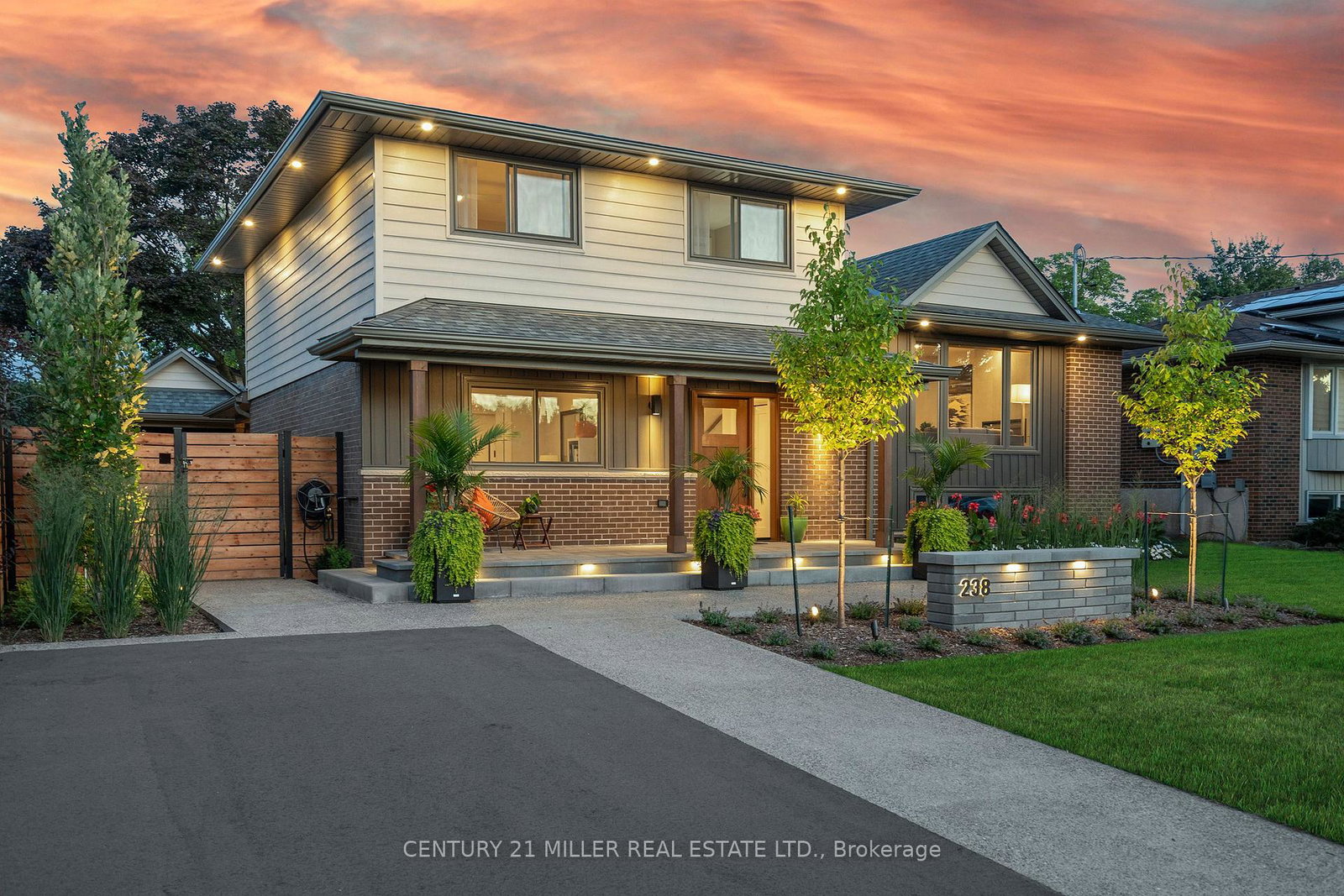238-slater-crescent-oakville-ontario-w12486314