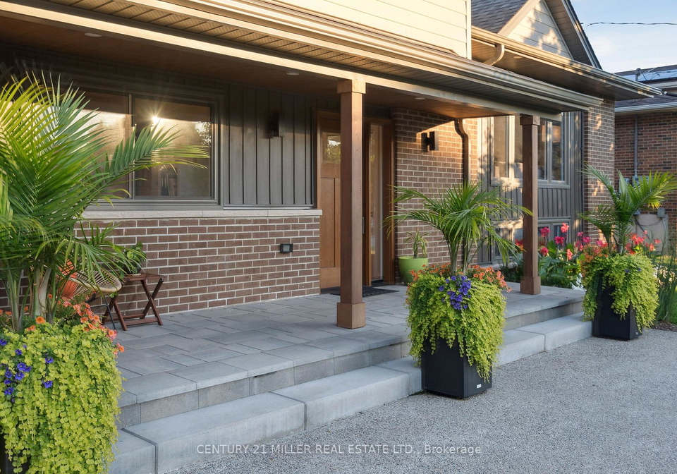 238-slater-crescent-oakville-ontario-w12486314