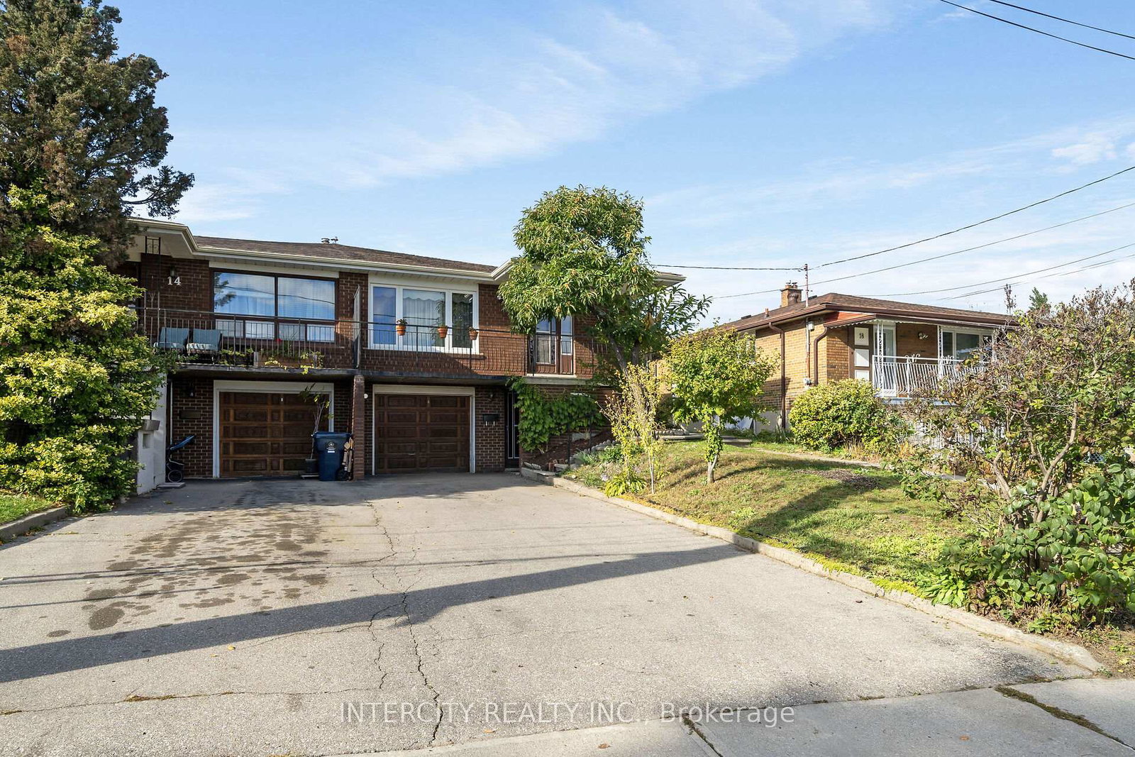 16-seacliff-boulevard-york-ontario-w12486448