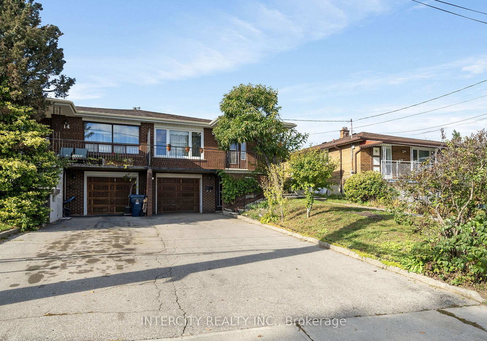 16-seacliff-boulevard-york-ontario-w12486448