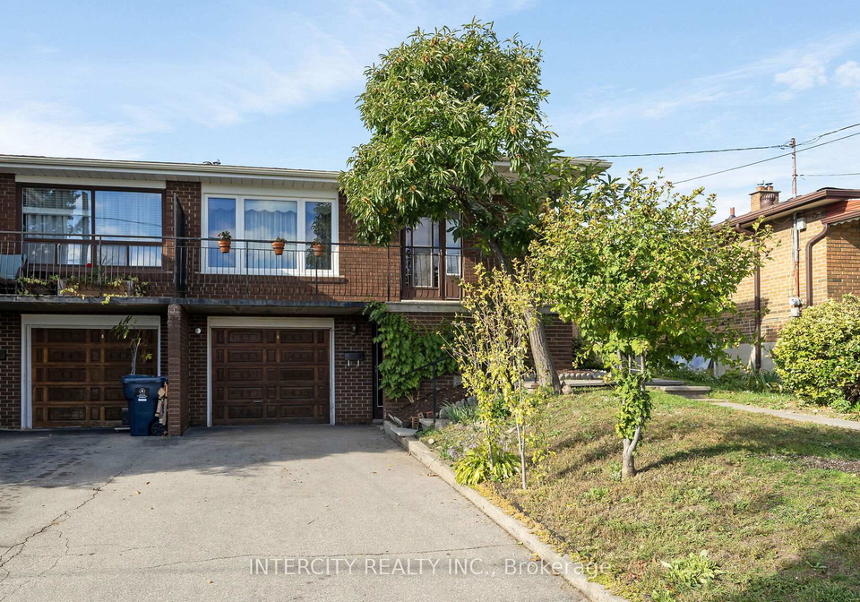 16-seacliff-boulevard-york-ontario-w12486448