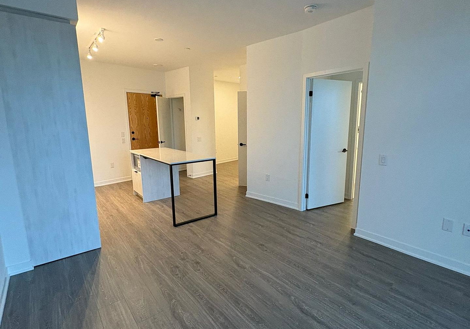 2495-eglinton-avenue-w-mississauga-ontario-w12486704