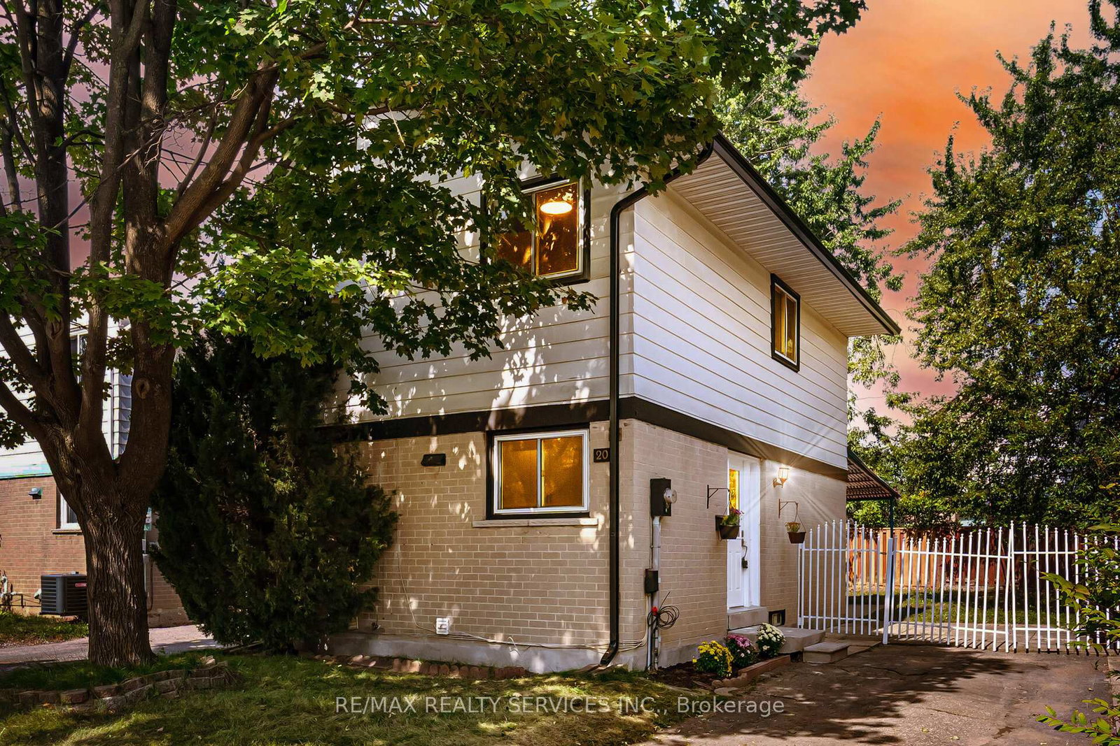 20-greenhills-square-brampton-ontario-w12486713