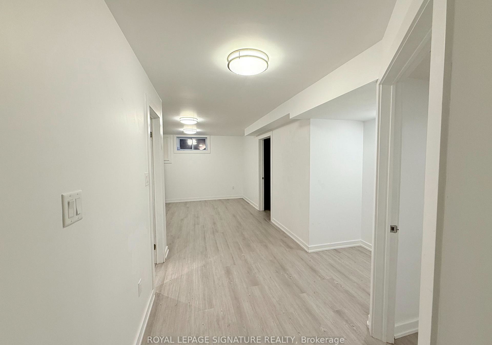 38-burnhamthorpe-road-w-oakville-ontario-w12486857
