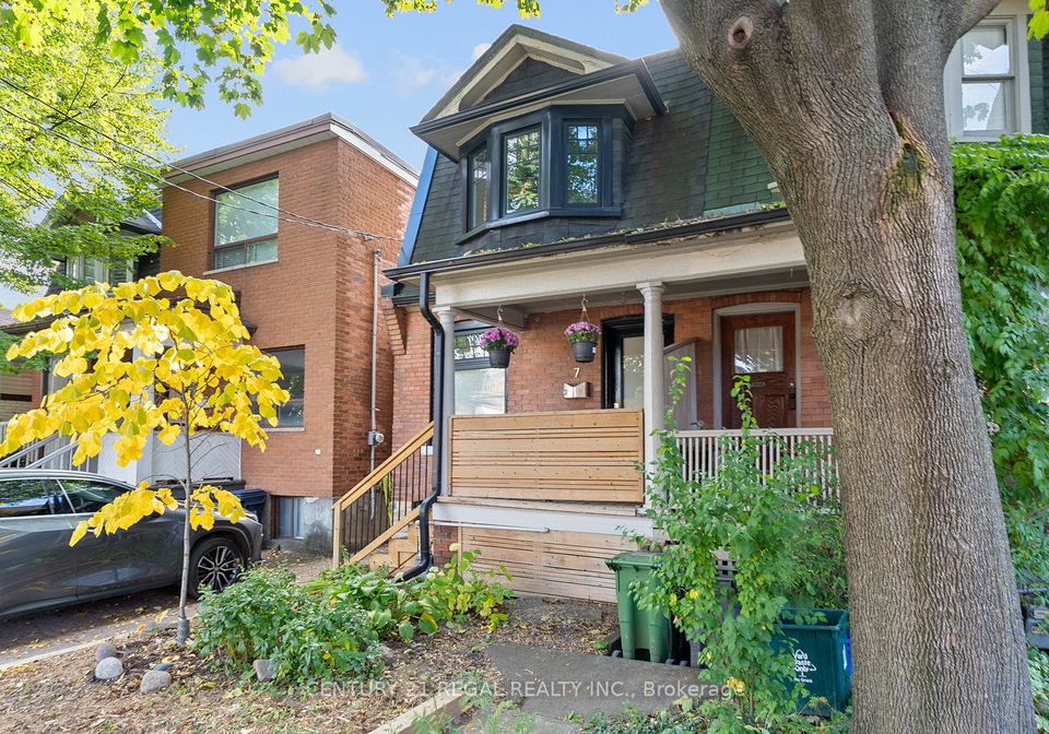 7-wallace-avenue-toronto-ontario-w12487102