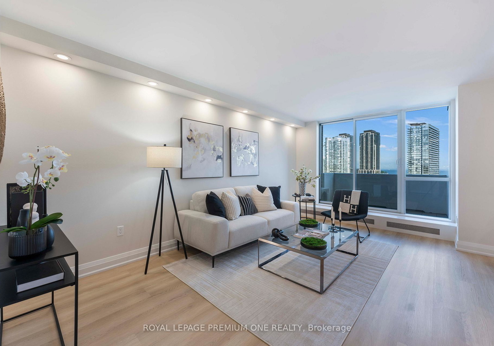 60-southport-street-toronto-ontario-w12487536