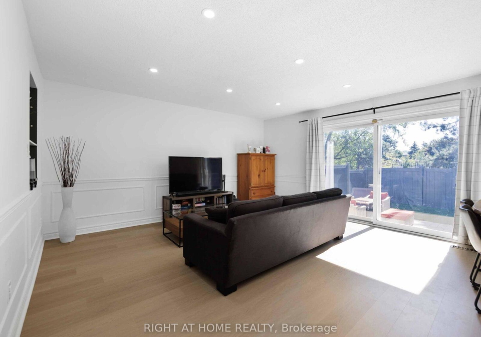 120-falconer-drive-mississauga-ontario-w12487552