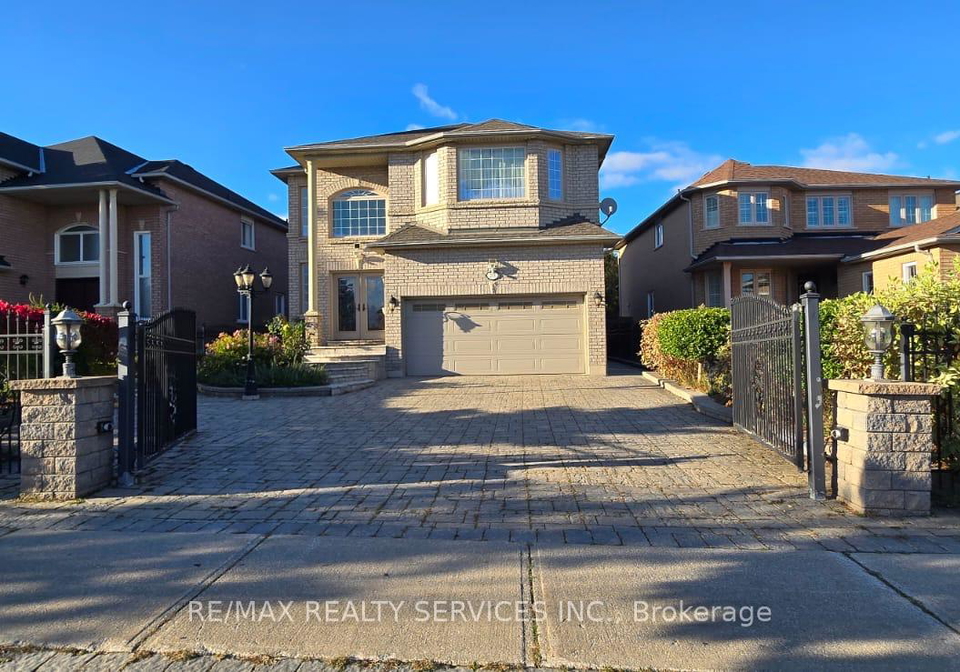 201-bristol-road-e-mississauga-ontario-w12488024