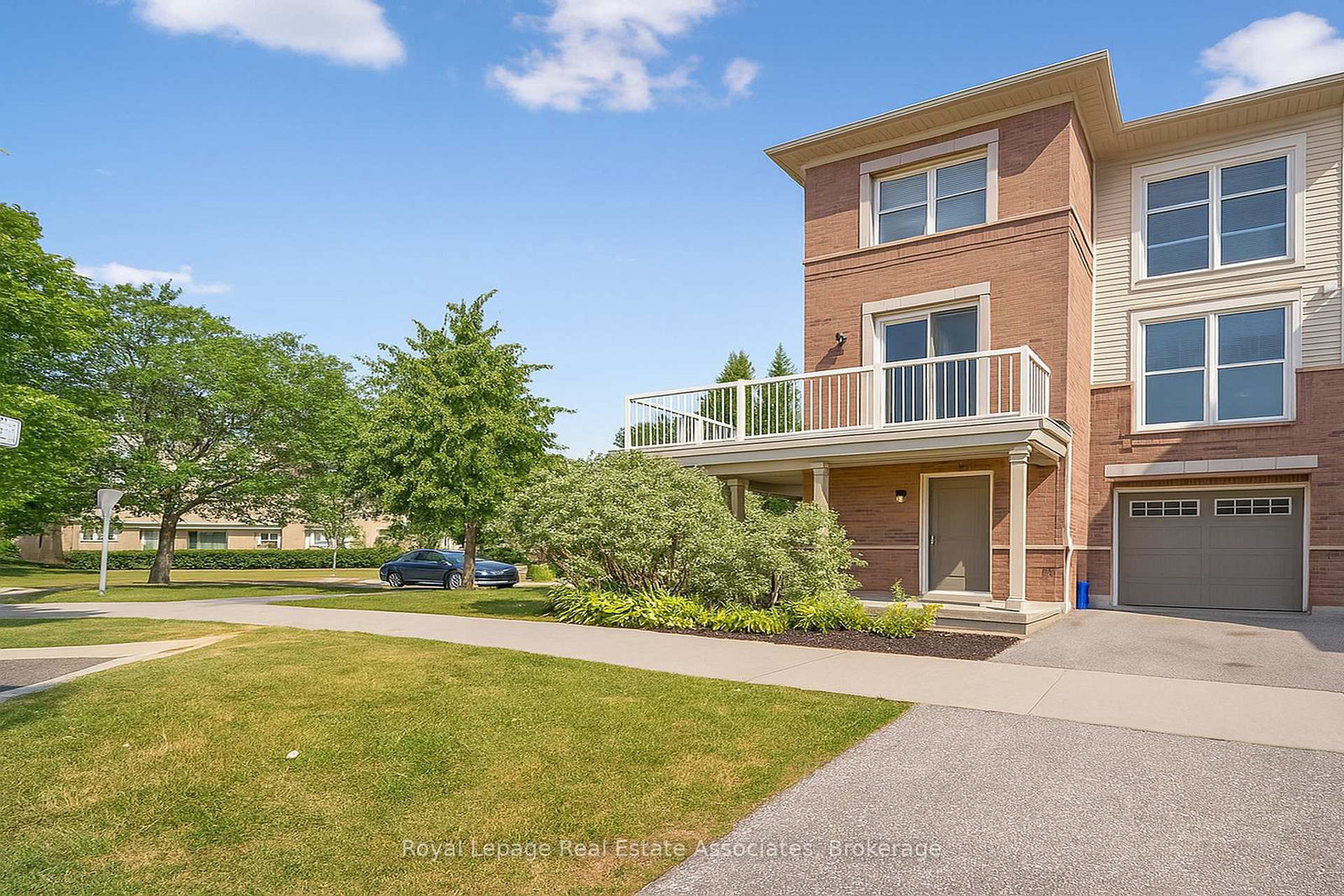 165-hampshire-way-milton-ontario-w12488108
