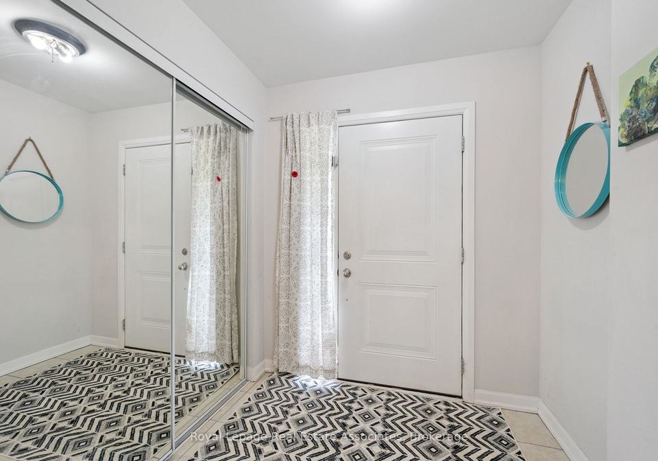 165-hampshire-way-milton-ontario-w12488108
