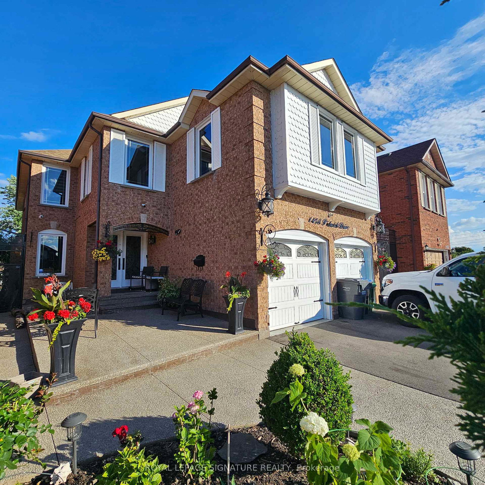 1458-pickwick-drive-mississauga-ontario-w12488652