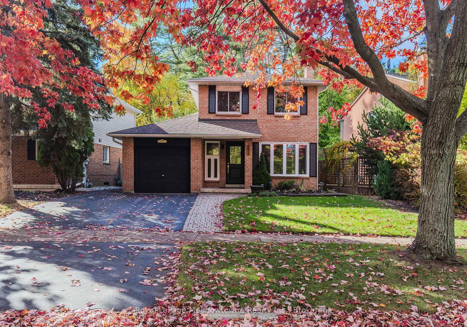196-chalmers-street-oakville-ontario-w12488954