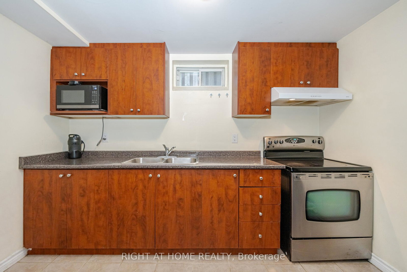 30-queen-mary-drive-brampton-ontario-w12489156