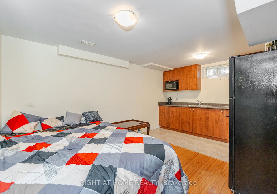 30-queen-mary-drive-brampton-ontario-w12489156