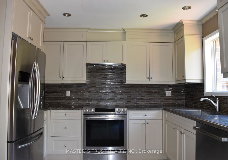 371-ravineview-way-oakville-ontario-w12489254