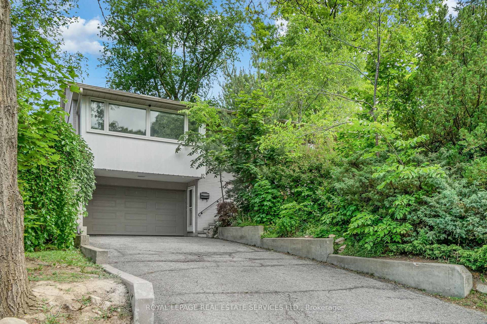 10-greenbrook-drive-north-york-ontario-w12489464