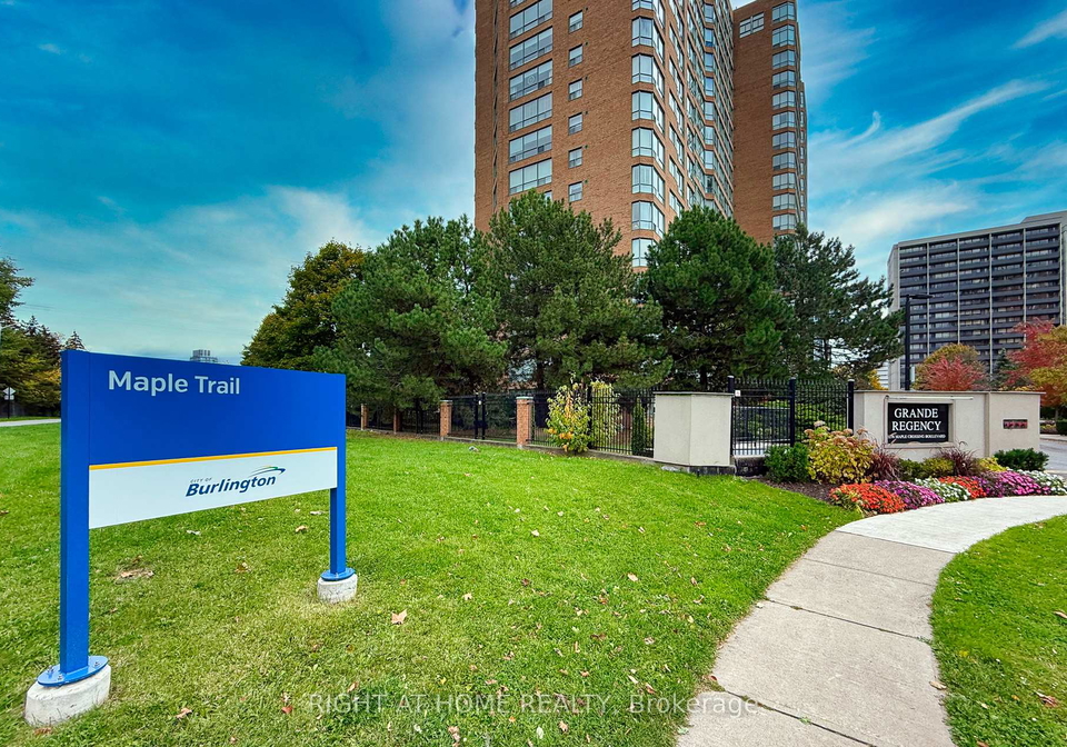 1276-maple-crossing-boulevard-burlington-ontario-w12489532
