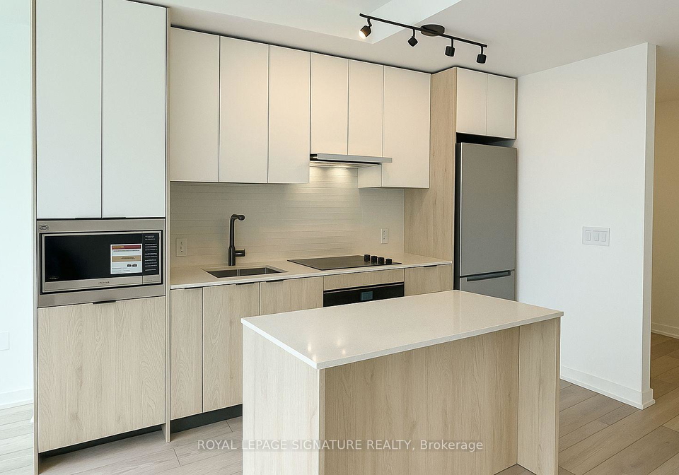 1007-the-queensway-etobicoke-ontario-w12489714