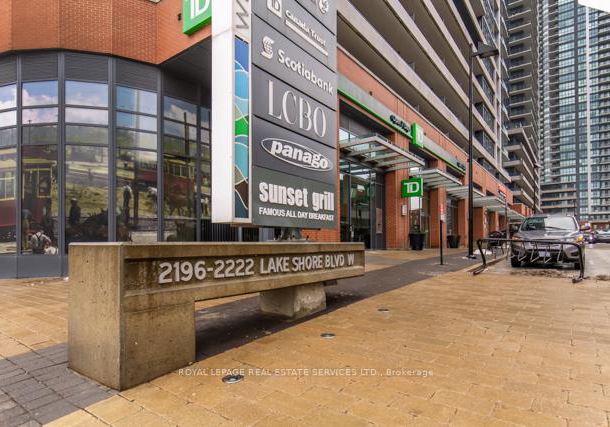 2220-lake-shore-boulevard-etobicoke-ontario-w12489898