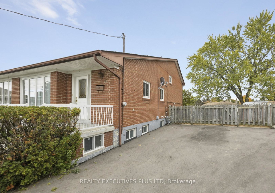 12-bemberg-court-etobicoke-ontario-w12489922