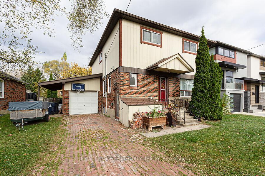 12-chauncey-avenue-etobicoke-ontario-w12490694