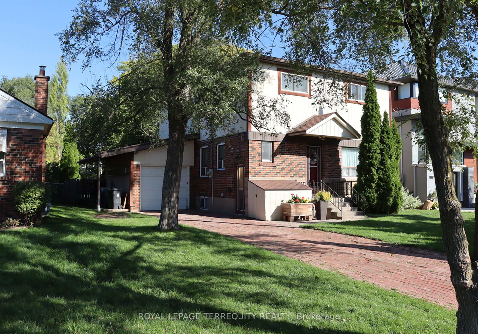 12-chauncey-avenue-etobicoke-ontario-w12490694