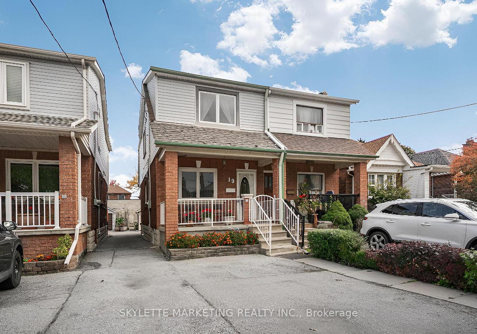 19-miranda-avenue-north-york-ontario-w12491170