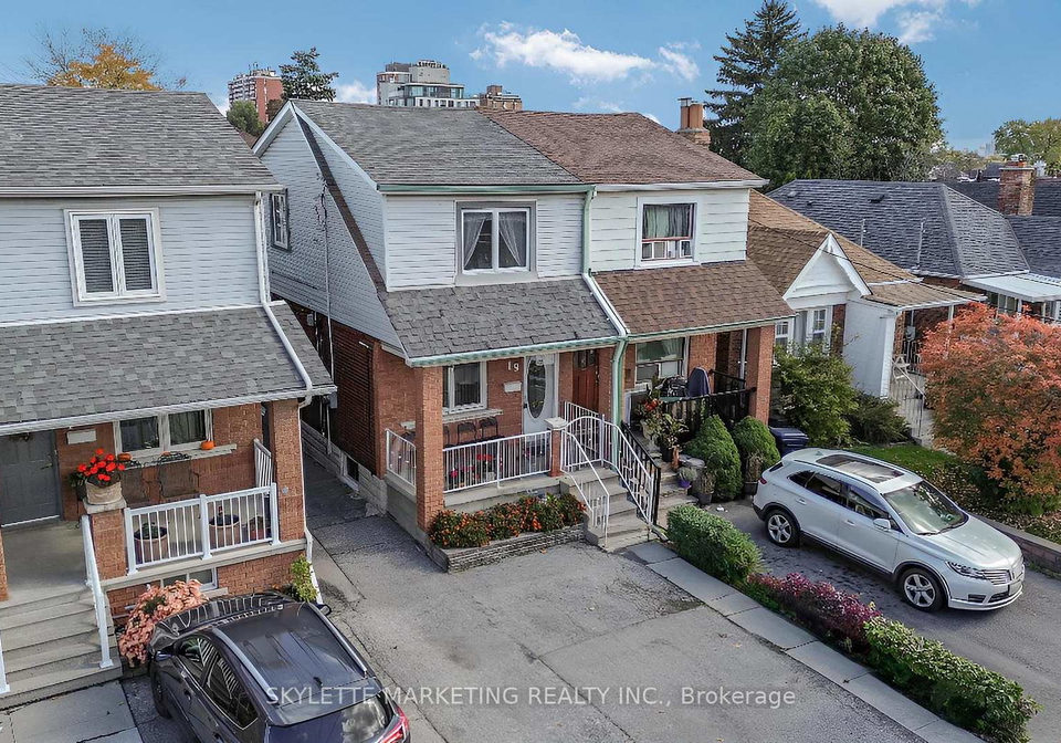 19-miranda-avenue-north-york-ontario-w12491170