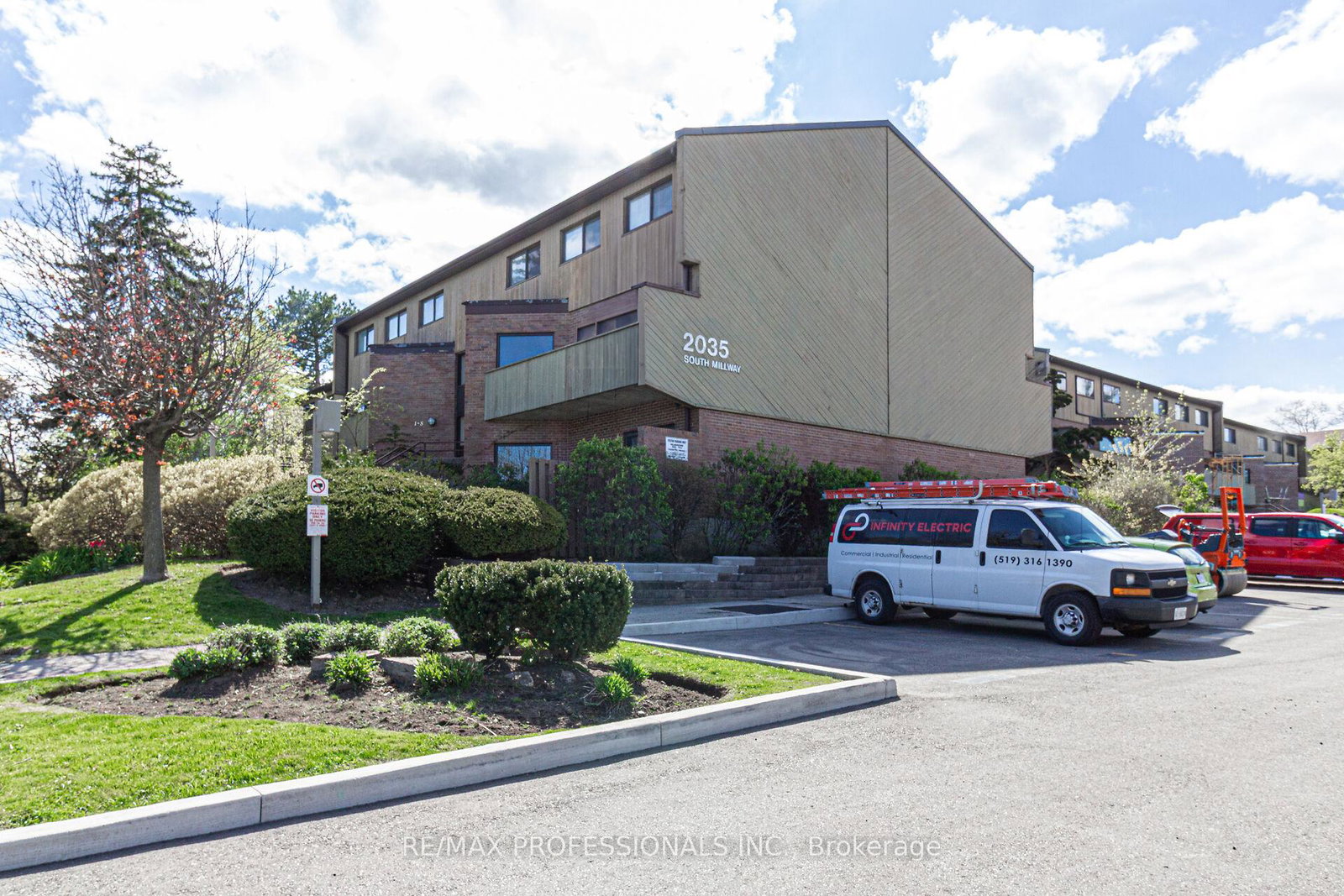 2035-south-millway-mississauga-ontario-w12492114