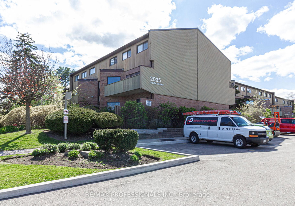2035-south-millway-mississauga-ontario-w12492114