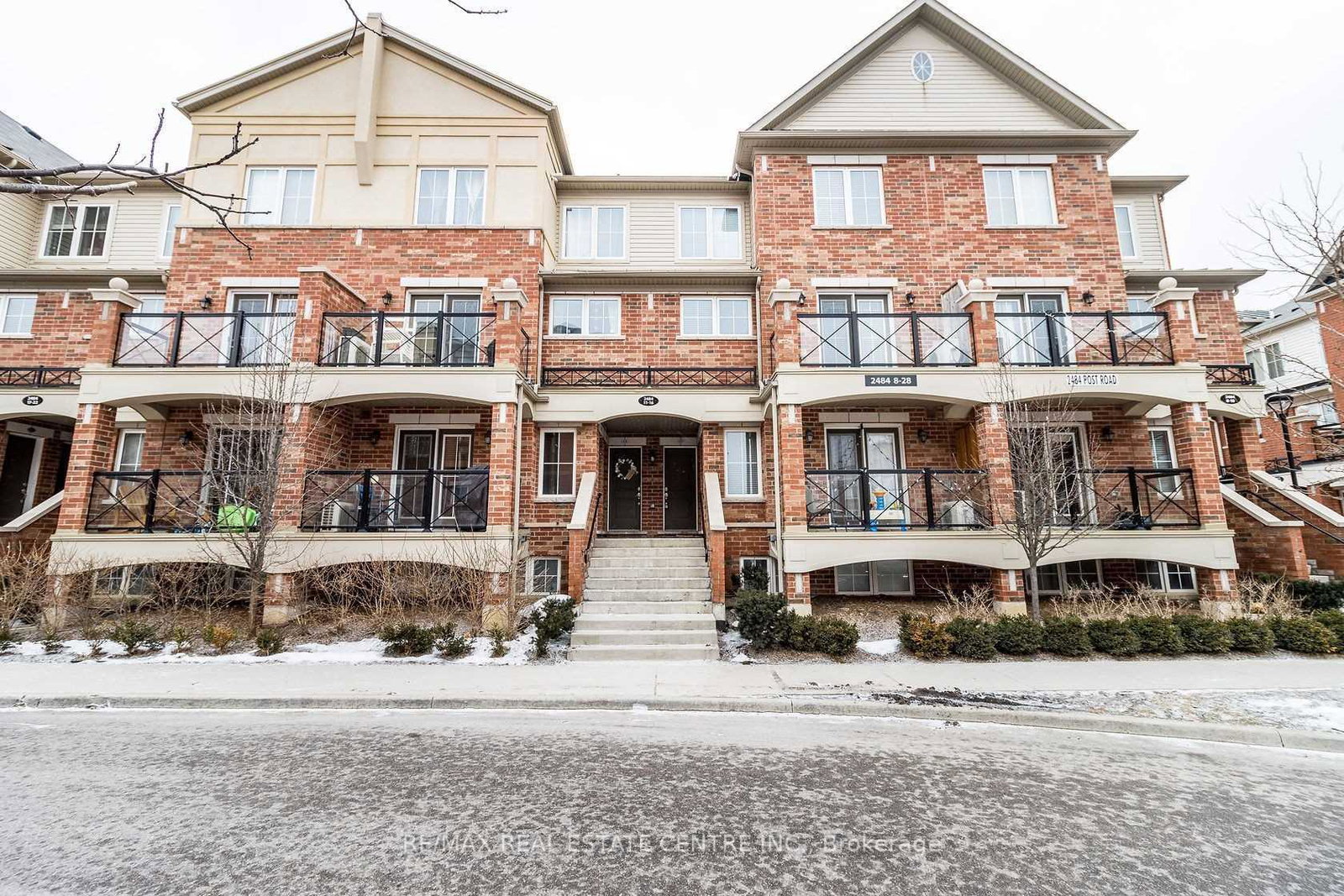 2484-post-road-oakville-ontario-w12492586
