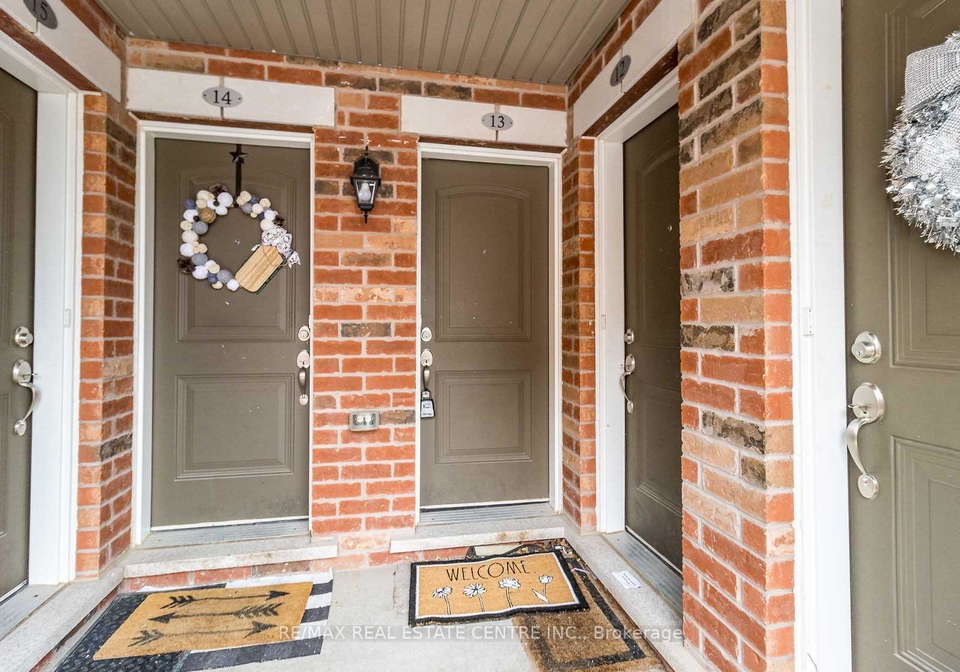 2484-post-road-oakville-ontario-w12492586