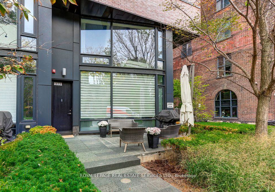 373-sorauren-avenue-toronto-ontario-w12492866