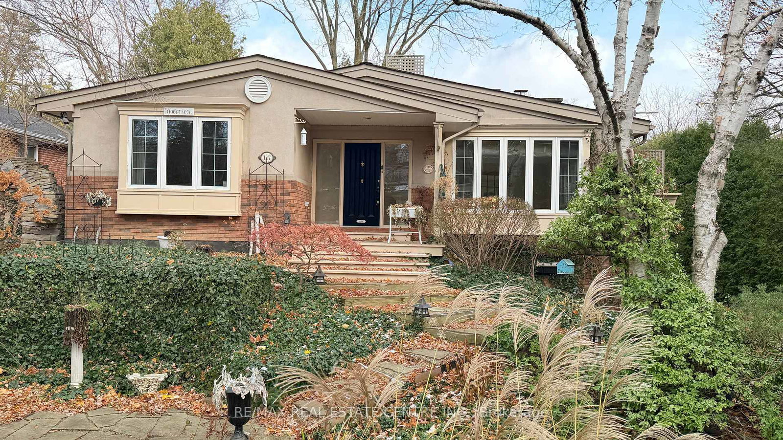 117-watson-avenue-oakville-ontario-w12494046